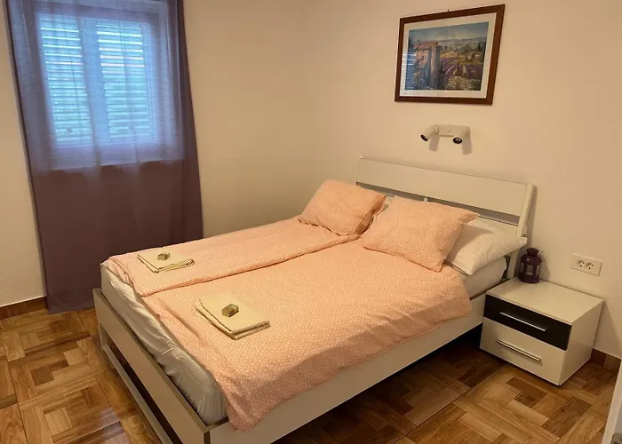 Apartments \